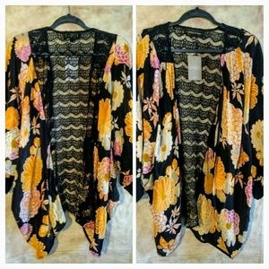 🐞Corey Lynn Calter floral shrug OS Nwt